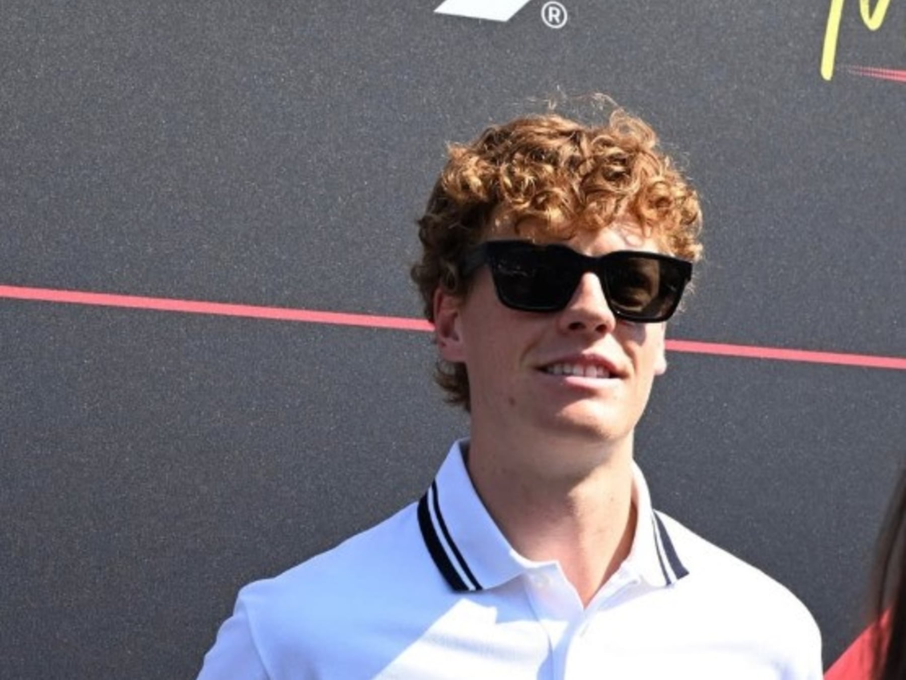 Sinner dejó a un lado el tenis para celebrar el triunfo de Antonelli en Austin